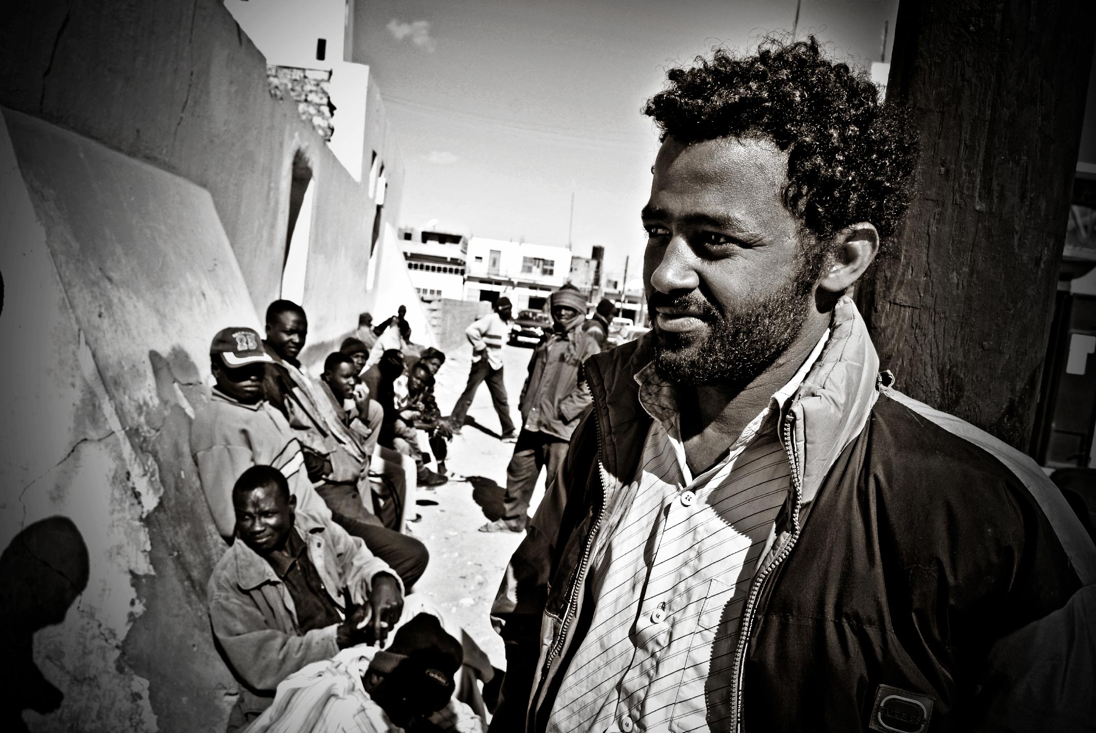 migrnat lybie noir et blanc portrait photo christian vicens